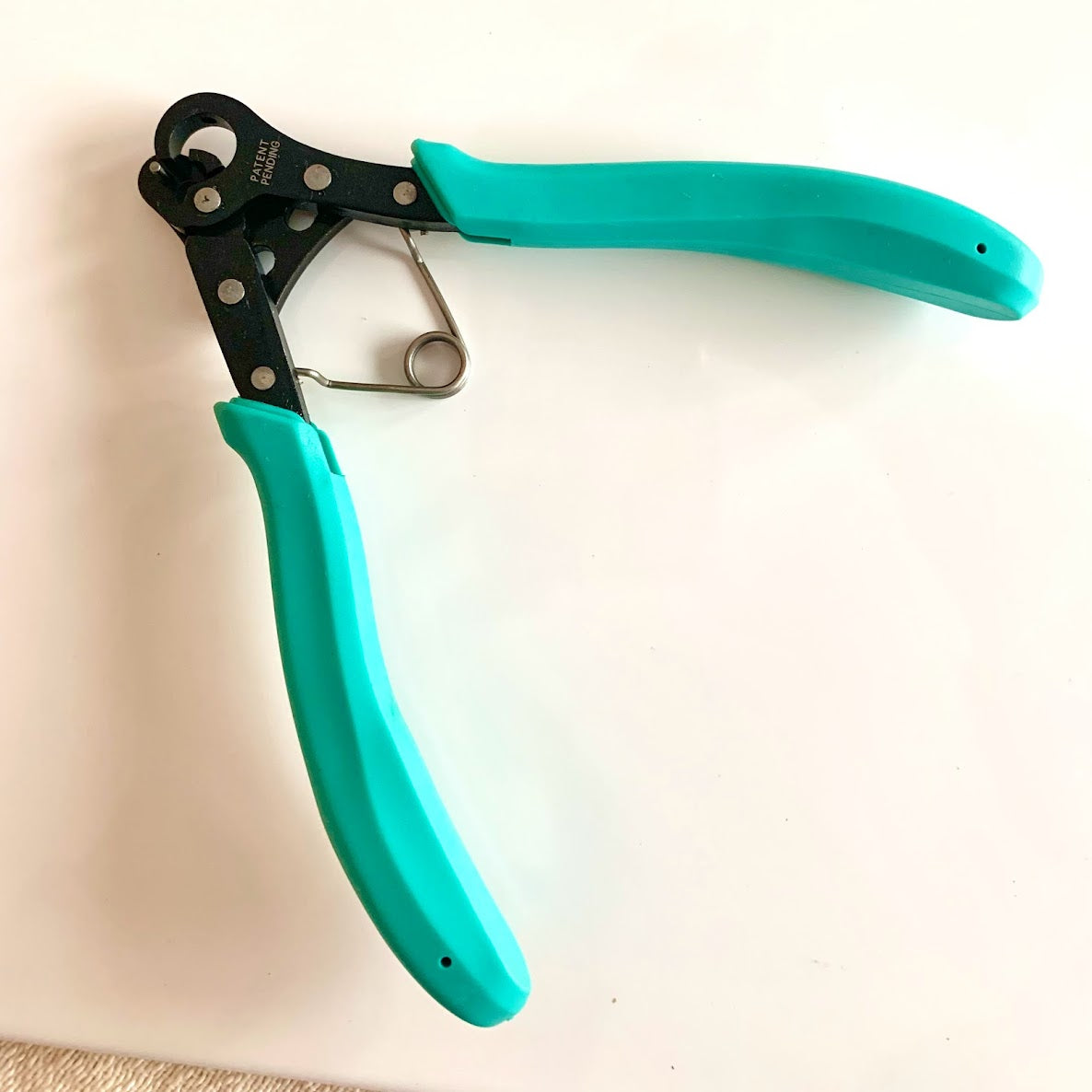 Tutorial - How to Use the Vintaj® One-Step Looper Pliers - Fire Mountain  Gems and Beads