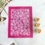 Silk Screens (Coral cockatoo) - Monstera